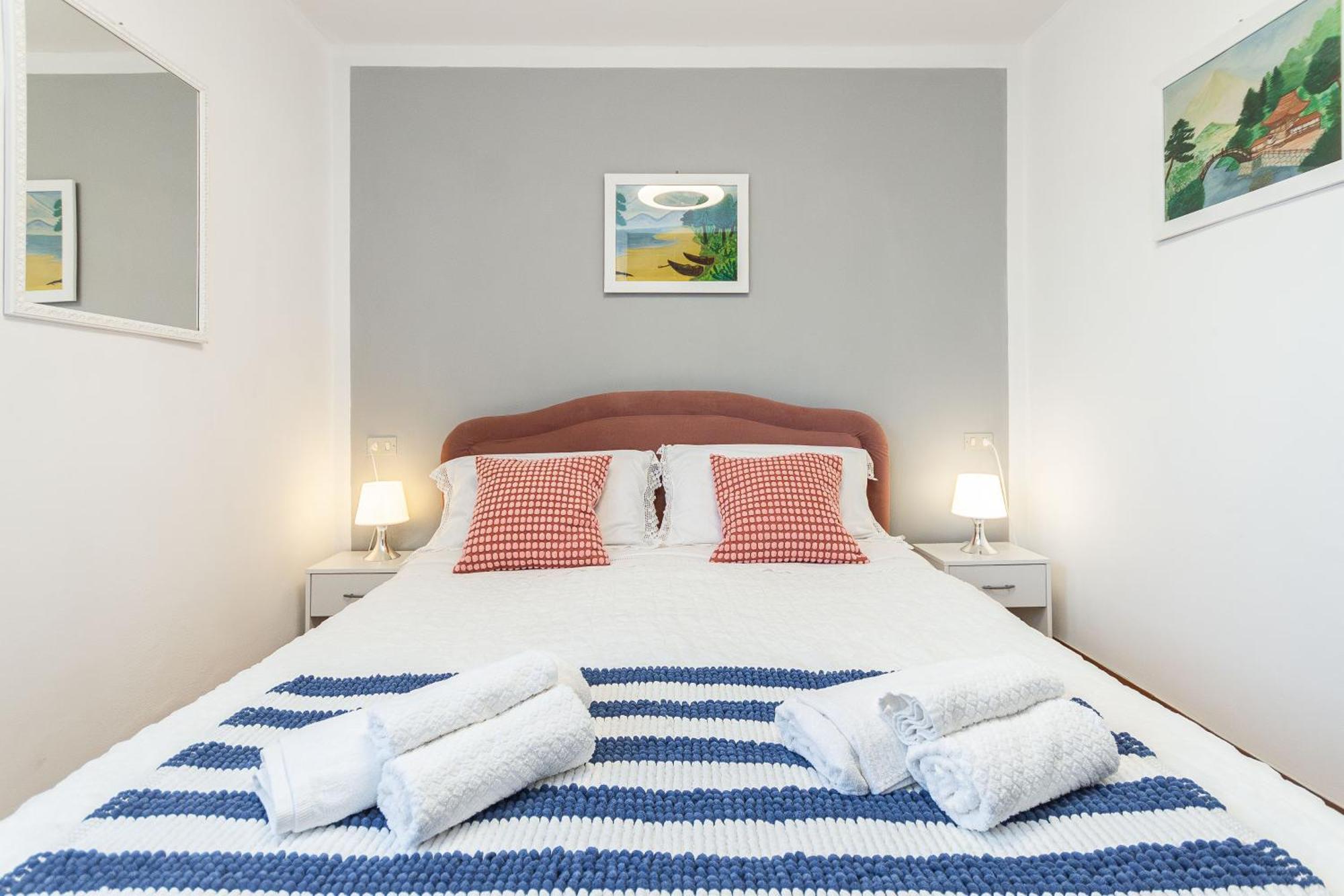 C22 Beachfront Villa - Spa Bath, Pool, Private Beach, Parking Free Andora Exterior photo