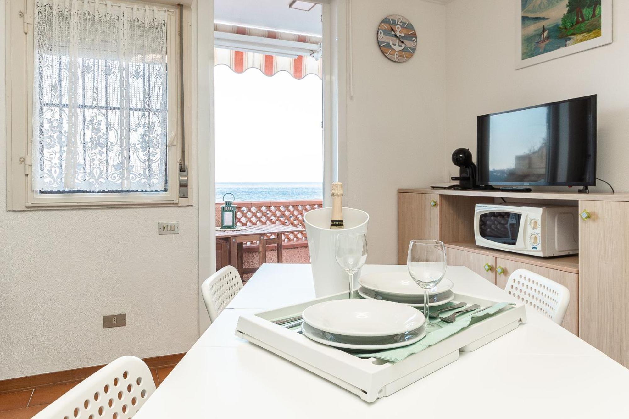 C22 Beachfront Villa - Spa Bath, Pool, Private Beach, Parking Free Andora Exterior photo